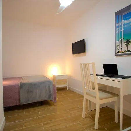 Guest house Smart To Share In The *